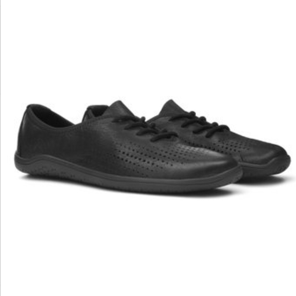 Vivobarefoot Mia black leather girls sz 35J